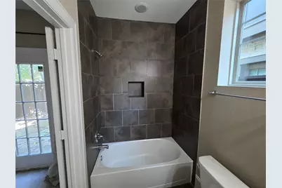 4315 Schuler Street, Houston, TX 77007 - Photo 5