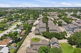 1838 Woodbend Village Ct, Houston, TX 77055 - Photo 19