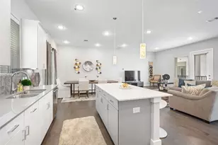 8411 Hempstead Rd, Houston, TX 77008 - Photo 13