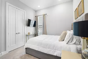 8411 Hempstead Rd, Houston, TX 77008 - Photo 25