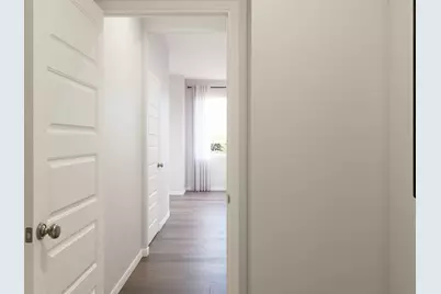 8105 Burnt Orchid Drive, Houston, TX 77016 - Photo 17