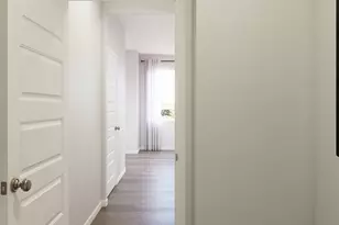 8105 Burnt Orchid Dr, Houston, TX 77016 - Photo 17