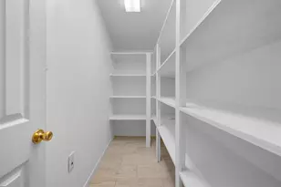3803 Old Oaks Dr, Bryan, TX 77802 - Photo 17