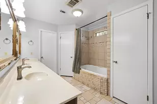 3803 Old Oaks Dr, Bryan, TX 77802 - Photo 23