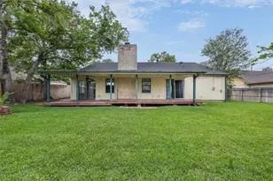 3803 Old Oaks Dr, Bryan, TX 77802 - Photo 7