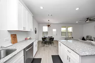 3113 Freiberger Ln, Alvin, TX 77511 - Photo 17