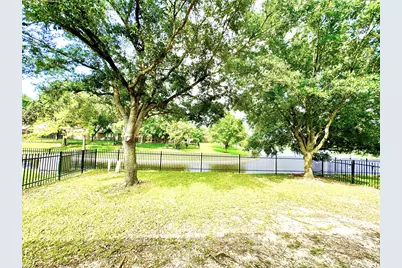 10214 E Summit Canyon Drive, Houston, TX 77095 - Photo 9