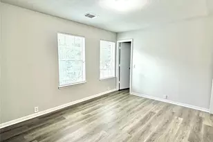 10214 E Summit Canyon Dr, Houston, TX 77095 - Photo 19