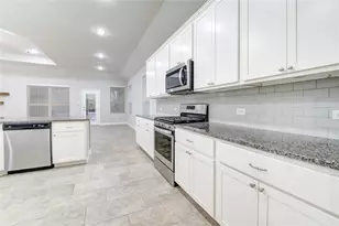 210 Elianne Lace Ct, Conroe, TX 77318 - Photo 33