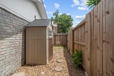13 Tiffany Square, Sugar Land, TX 77478 - Photo 31