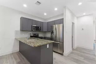 7225 Kassarine Pass, Houston, TX 77033 - Photo 3