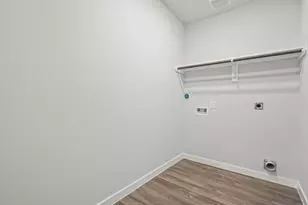 8126 Coral Dr, Texas City, TX 77591 - Photo 13