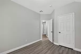 6706 Paigetree Ln, Pearland, TX 77584 - Photo 17