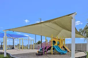 23614 Zinfandel Dr, Alvin, TX 77511 - Photo 9