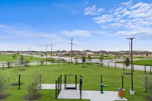 310 Long Br Dr, Dayton, TX 77535 - Photo 29