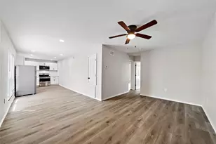 9711 Linkmeadow Ln, Houston, TX 77025 - Photo 3