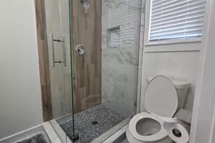 8113 Miley St, Houston, TX 77028 - Photo 13