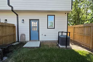 8113 Miley St, Houston, TX 77028 - Photo 3