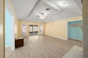 13206 Sharpbill Dr, Houston, TX 77083 - Photo 11