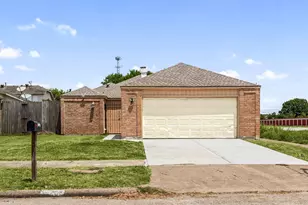 13206 Sharpbill Dr, Houston, TX 77083 - Photo 3