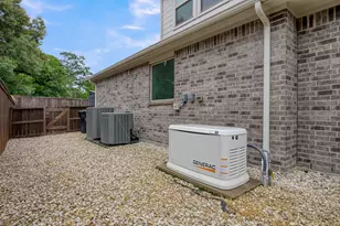 10402 Lake Palmetto Dr, Conroe, TX 77385 - Photo 41