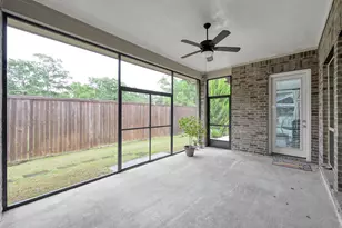 10402 Lake Palmetto Dr, Conroe, TX 77385 - Photo 37