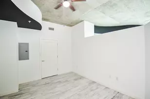 5925 Almeda Rd, Houston, TX 77004 - Photo 5