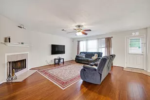 12042 Clear Brook Oak St, Houston, TX 77089 - Photo 9