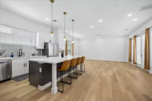 208 N York St, Houston, TX 77003 - Photo 13
