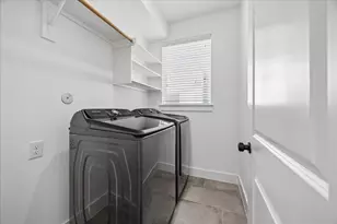 208 N York St, Houston, TX 77003 - Photo 27