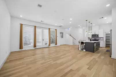 208 N York Street #B, Houston, TX 77003 - Photo 9