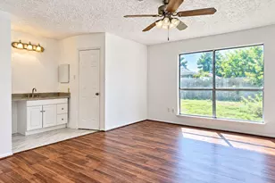 10603 Village Trail Dr, Houston, TX 77065 - Photo 7