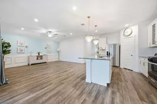 3027 Magnolia Pass Ln, League City, TX 77573 - Photo 5