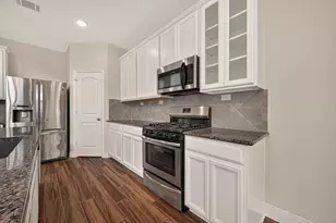 11202 Bluewater Lagoon Cir, Cypress, TX 77433 - Photo 5