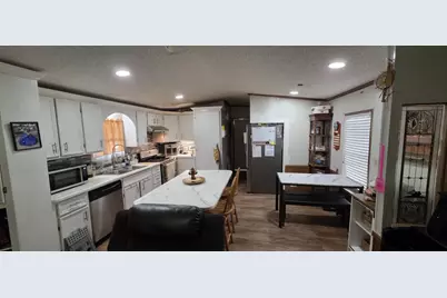 203 Oak Creek Drive, Oyster Creek, TX 77541 - Photo 3