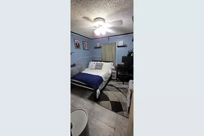 203 Oak Creek Drive, Oyster Creek, TX 77541 - Photo 7