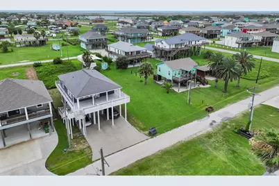 1987 Avenue F, Crystal Beach, TX 77650 - Photo 13