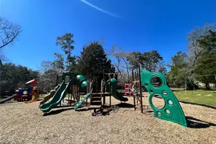 129 April Point Dr N, Conroe, TX 77356 - Photo 15