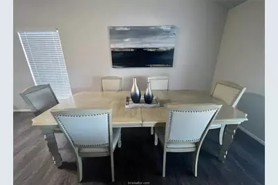 129 April Point Drive N, Conroe, TX 77356 - Photo 5