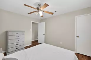 204 Nasturtium St, Lake Jackson, TX 77566 - Photo 23