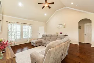 4 Lobo, Angleton, TX 77515 - Photo 7