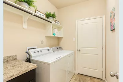 4 Lobo, Angleton, TX 77515 - Photo 13