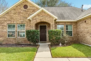 4 Lobo, Angleton, TX 77515 - Photo 3