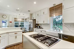 5523 Island Breeze Dr, Houston, TX 77041 - Photo 7