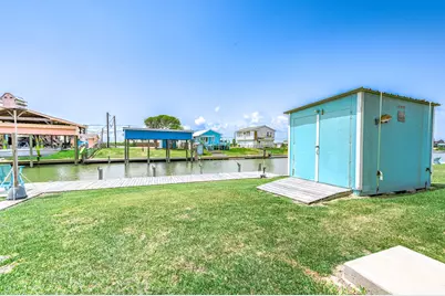 3511 County Road 202, Sargent, TX 77414 - Photo 31