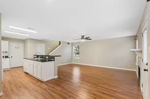 6 Verbena Bend Pl, The Woodlands, TX 77382 - Photo 11