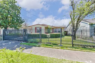 221 N Hagerman St, Houston, TX 77011 - Photo 27