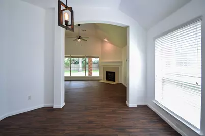 34 S Rambling Ridge Place, Conroe, TX 77385 - Photo 11