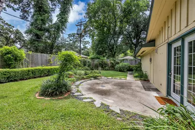 10127 Hazelhurst Drive, Houston, TX 77043 - Photo 39
