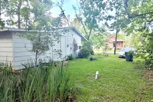 3406 N Winfree St, Dayton, TX 77535 - Photo 17